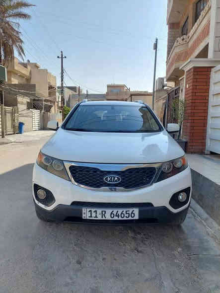 بسم الله الرحمن الرحيم 
سورنتو خليجي ١٣ محرك ٢٤٠٠ دوش اربعة سلندر كير ست نمر تبريد قطعتين ثلج سبعة  راكب ..السيارة مكفولة من الصبغ والتبديل .
ملاحظة المكينة مفتوحة بدلت كازكيت شغل درجة اولى ..اعتذر عن ذكر السعر بسبب بعض اصحاب النفوس الضعيفة اتصل وتشلع عيوني ***********
موجود وات ساب
