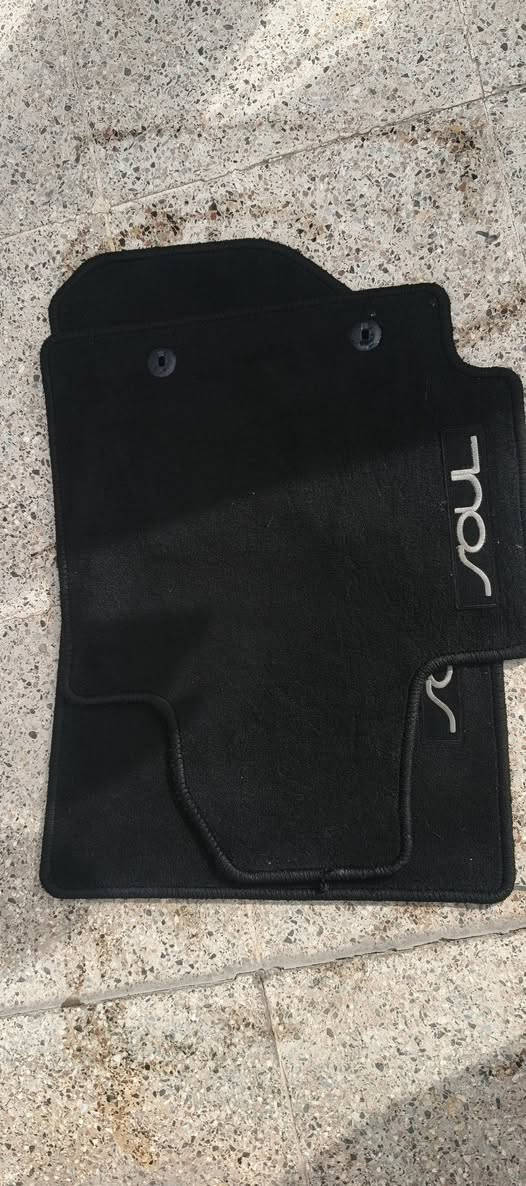 السلام عليكم
گاعيات صول بلادي كاربت ممستعمل 4قطع ترهم من مديل 2014 لحد 2019

للتواصل فقط واتساب ***********

السعر 25 الف وبيهة مجال للطيبين ان شاء الله

العنوان بغداد حي العدل
