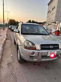 توسان موديل 2009  خليجي محرك 2000 بدون حادث السياره بأسمي  لتواصل على ...