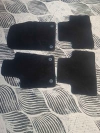 شباب ارضيات جيب جديد ما مستخدم اصلي  السعر 50  قفل  مكانها بغداد غزالي...