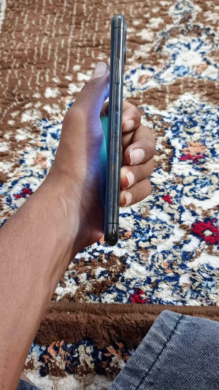 السلام عليكم
إيفون ١١برو ماكس🛑
للبيع أو مراوس🛑
ذاكره٢٥٦
مبدل شاشه اصليه 🛑
وبطاريه أصلي 🛑
جهاز ويا كفرين وشاحنة🛑
فيس أيدي شغال🛑 
السعر ٢٣٥وبي مجال قليل 🛑
مكاني حويجه داخل


**إذا كنت صاحب هذا الإعلان وتريد حذفه لأي سبب، رجاءا أرسل رسالة إلى الدعم الفني**