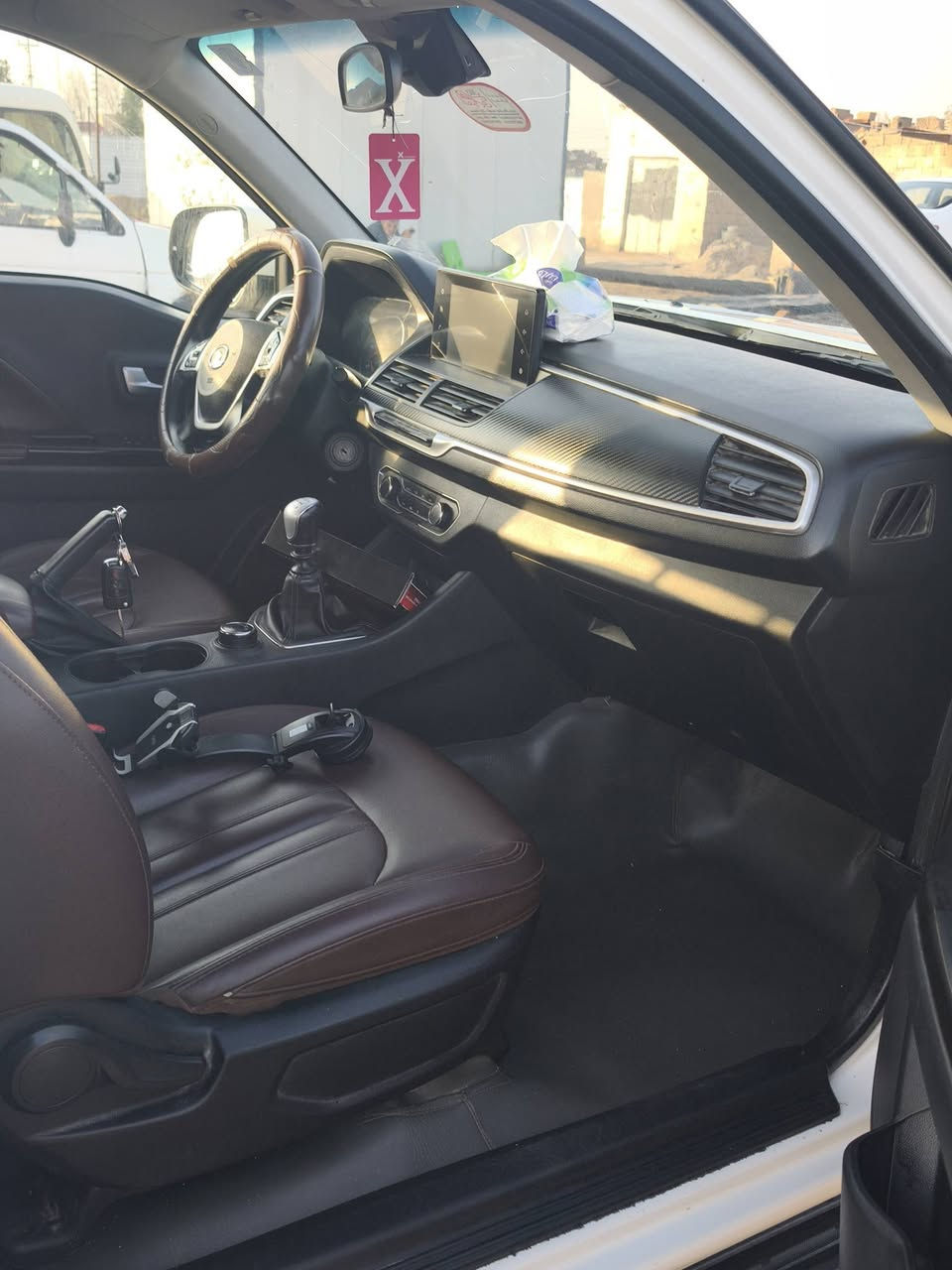 السلام عليكم …
  🚘 للبيع : كريت وول ونجل 7 كاز2020
ونكل 7 وكالة نهج العراق رقم بغداد بأسمي سنويه 2031 

💥 المواصفات //
🔧 محرك قوي و اقتصادي 2000 تيربو
استهلاك الوقود 8.9 لتر كل 100km 
 السياره باسمي تحويل ثاني يوم 
✔️ كير عادي 6 سرعات 
✔️ مثبت سرعة 
✔️ بلوجكتر ذكي
✔️ كشنات جلد / كشن السائق كهربائي
✔️ مكيف ممتاز ❄️
✔️ نظام ABS و ESP
✔️ شاشة + بلوتوث 📱
✔️  كاميرا خلفية 🎥 + حساسات
✔️ مناسبة للعمل والسفر
✔️ بطارية جديدة 100W
✔️ كروز مثبت سرعة
✔️ بلوجكتر ذكي
✔️ نضام مراقبة ضغط الاطارات TPMS
✔️ اطارات ياباني هايلوكس 2024
  امامي دنلوب خلفي برنجستون قياس 265/70/16
السياره استخدام شخصي وكفائتها عاليه
وعليها ادامة كاملة فول مواصفات العدة كاملة وياها
فور ويل خفيف وثقيل مع دفلوك تلقائي لمحبين البر والرحلات جاهزة السيارة 
فقط بيها طخه بالباب العبري وره السائق مال دراجه والصفحه الثانيه بيها طخه زغيره كلش موضحه بالصور 

او مراوس جمسي سيرا أو سلفرادو 
السعر 125 وبيها مجال مكان البصره ناحيه السيبه 
***********
