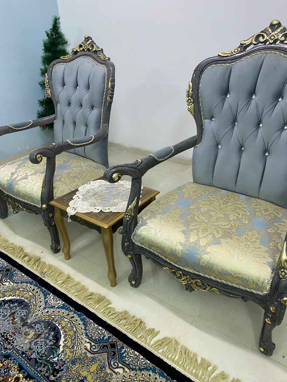 تخم مستخدم نظيف جدا مع سيت طبلات   سعر ٩٠٠ في مجمع الاميرات للاتصال ***********
