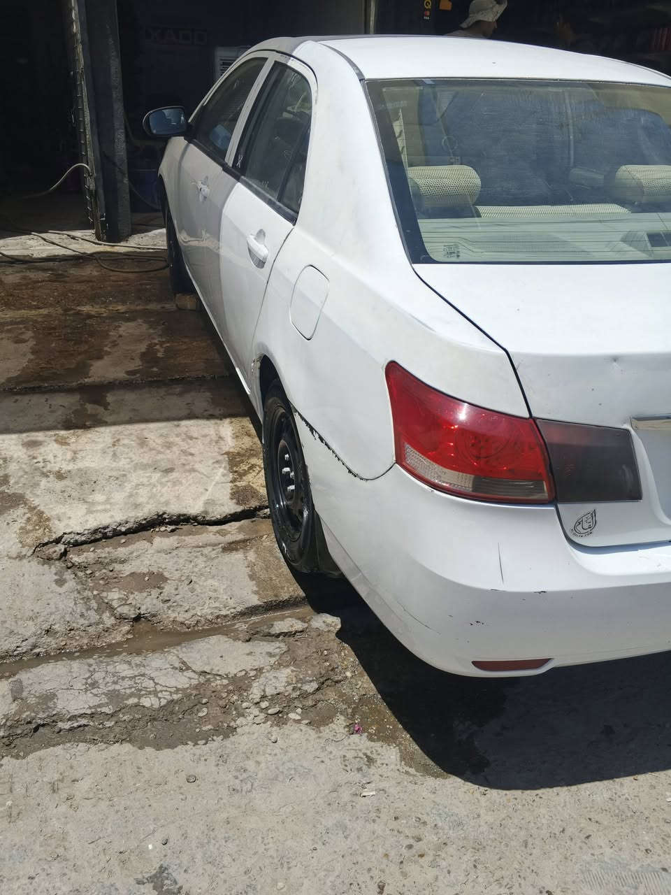BYD 2013
G3كير عادي
مكينه هوندا ياباني قبل اسبوع بدلته 
السياره جاهزه تبريد صدر كير مكينه 
فقط صبغ باب خلف السائق 
وجاملغ امام السائق بيه صبغ 
يعني قطعتين صبغ فقط بدون دواخل 
مكاني البياع حي الشهداء السياره بسم السعر 53


**إذا كنت صاحب هذا الإعلان وتريد حذفه لأي سبب، رجاءا أرسل رسالة إلى الدعم الفني**