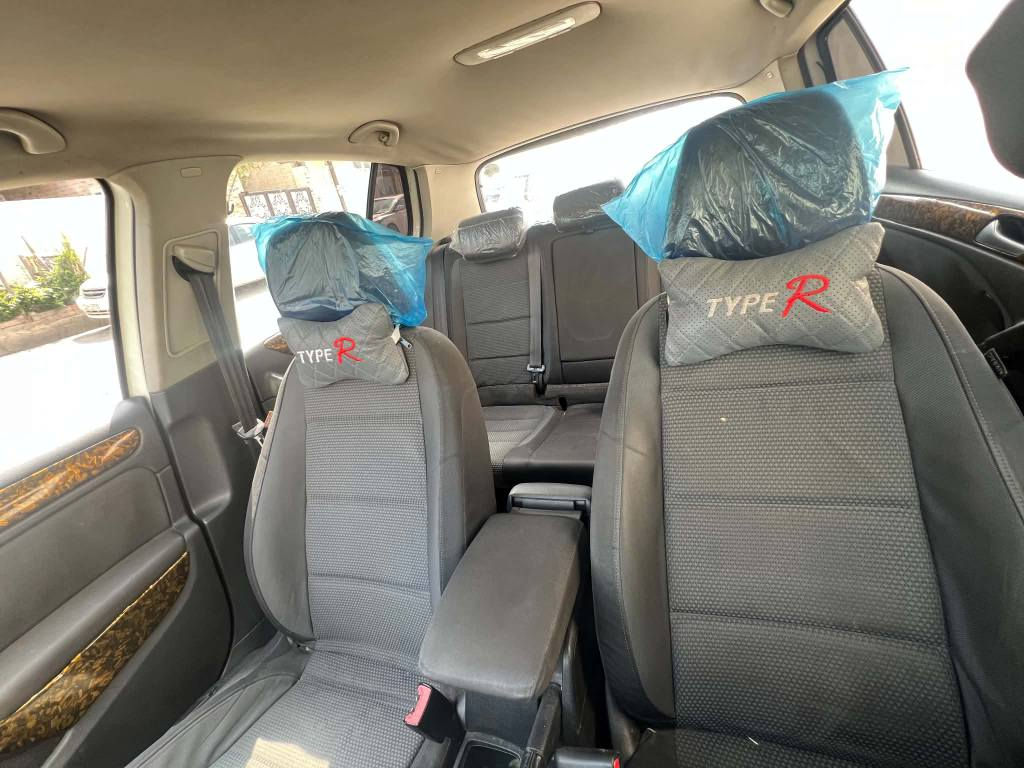 🚗 گۆڵف مۆدێل ٢٠١١ (Mk6) بۆ فرۆشتن 🚗🔹 ڕەنگ: سپی خاوێن🔹 مەکینە: ١.٦ (بێ تۆربۆ) - زۆر ئابووری و بێ کێشە🔹 گێڕ، مەکینە و کارەبایی: بە شەرت و بە گرەنتی 💯🔹 شاسی و بەدن: پێش و پشتی کەپسە (بێ لێدانی قورس). ٤ پارچە بۆیاخی هەیە بەبێ ناوگرتن (بێ ناوکردن).🔹 ناوخۆ: زۆر جوان، خاوێن و ڕاقییە.⚙️ زانیاری زیاتر:٤ تایەی نوێی لەسەرە 🛞هەزەی نوێیە و تا ساڵی ٢٠٢٧ بڕ دەکات.سنەوی بەسەرچووە (٢٠٢٥)5وه ره قه غرامەی (سزا) لەسەرە (لە نرخی سەیارەکە دادەشکێنرێت أربيل, العراق


**إذا كنت صاحب هذا الإعلان وتريد حذفه لأي سبب، رجاءا أرسل رسالة إلى الدعم الفني**