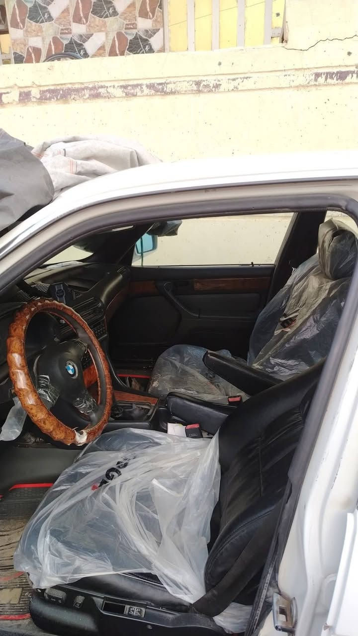 السلام عليكم
735 للبيع مثل ما موضح بل صوره
لسياره اني ماصار سبع تشهر من معمره
وسويت حادث بجم سياره. جديده غرفه جديده رقم بغداد
لسعر 33وبيه مجال ما متواجد على الفيس
***********
