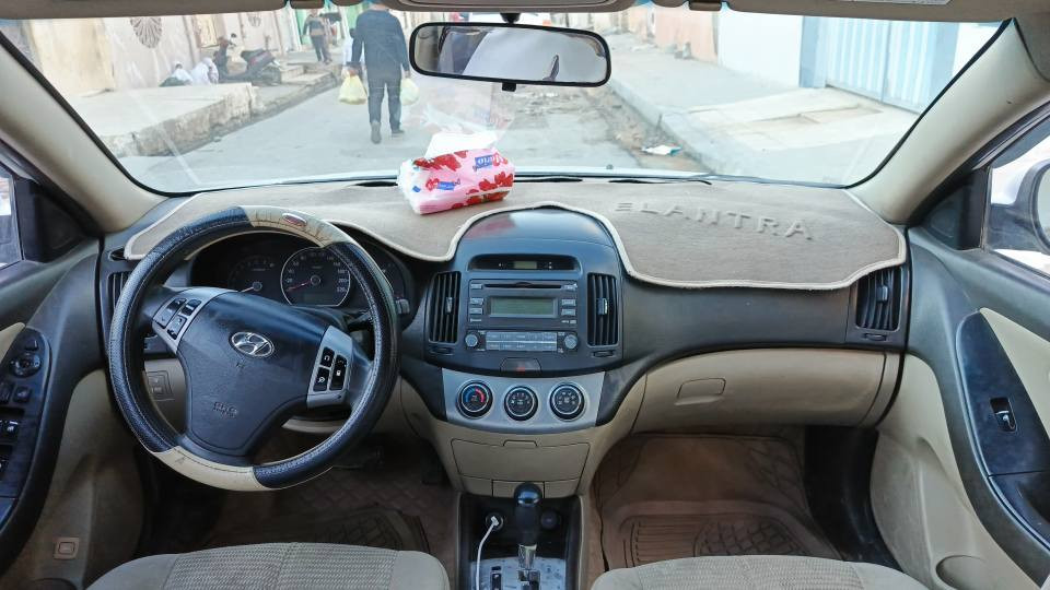 السلام عليكم 
‏افانتي ٢٠١٠ 
‏محرك ١٦ 
‏لون ابيض رقم نينوئ 
‏توماتيك + فول كهربائي 
‏(كير بي صفنه ع ثالثة) 
‏كاربون بيها 
‏الضرر : لقود دبلات 
‏مصبوغه حزام 
‏السعر 9.000دولار 
‏(90 ورقه) 
‏الموقع ((موصل-موصل جديدة)) 
‏رقم ((***********)) موصل, نينوى
