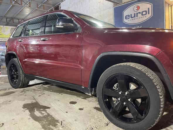 جيب  لمتدد اللون احمر 
موديل 2014
سعرها 175$ورقة وبيه مجال 
بلخير على ياخذه رقم بغداد 
بأسمي مكينه 6 سلندر 3600
سياره جاهزه كل نقص مابيه 
مواصفات سياره فوول 
 1. تشغيل عن بعد 
2.جنطة كهرباء 
3. شاشة كبيرة
4. كامره دواره  
5.كراسي جلد تبريد تدفئة 
6.حساسات خلفيه 
7.نضام اسبورت 
8.خزن ميموري  
9.ونضام ايكو تقليل الوقود 
10. منظومة زنون ( تعرفون الجيب كلة لايت ضعيف)
11. لايت سكن عيون الشيطان احمر 
وبعد بيه هواي مواصفات حادث سياره جدآ بسيط بدون دواخل سيارة بيها مكانات صبغ ابيع  (( صبغ عام)) السيارة صبغتها هنا بالعراق للجمالية وعندي فديو موضح السيارة قبل الصبغ وبعد الصبغ  صدر السيارة والخلفي صار شهر تبديل جديد من موبر 
صور حادث مرفوقه ويه المنشور ولسيارة نصبتها احلى من الصور تجي تشوفها وتشلع عيوني 
  الاستفسار ***********
