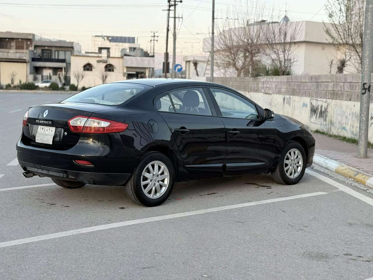 ڕینۆ فلۆنس 2011 ئۆتۆماتیك بێ بۆیاخ ڕەشی قەتران گێرو مەکینە و تەبرید بەشەرت گێرو مەکینە ی نەکراوەتەوە مەکینەی تیدایە بیلاد سەنەوی بەسەرچووە 63 گەڵا معامەلەیەکی زۆر کەم 
تکایە موشتەری نیت تێل مەکە لەگەڵ ڕێزم 
شوێن . شارەزوور . زەڕایەن 
*********** = *********** حلبجة, السليمانية
