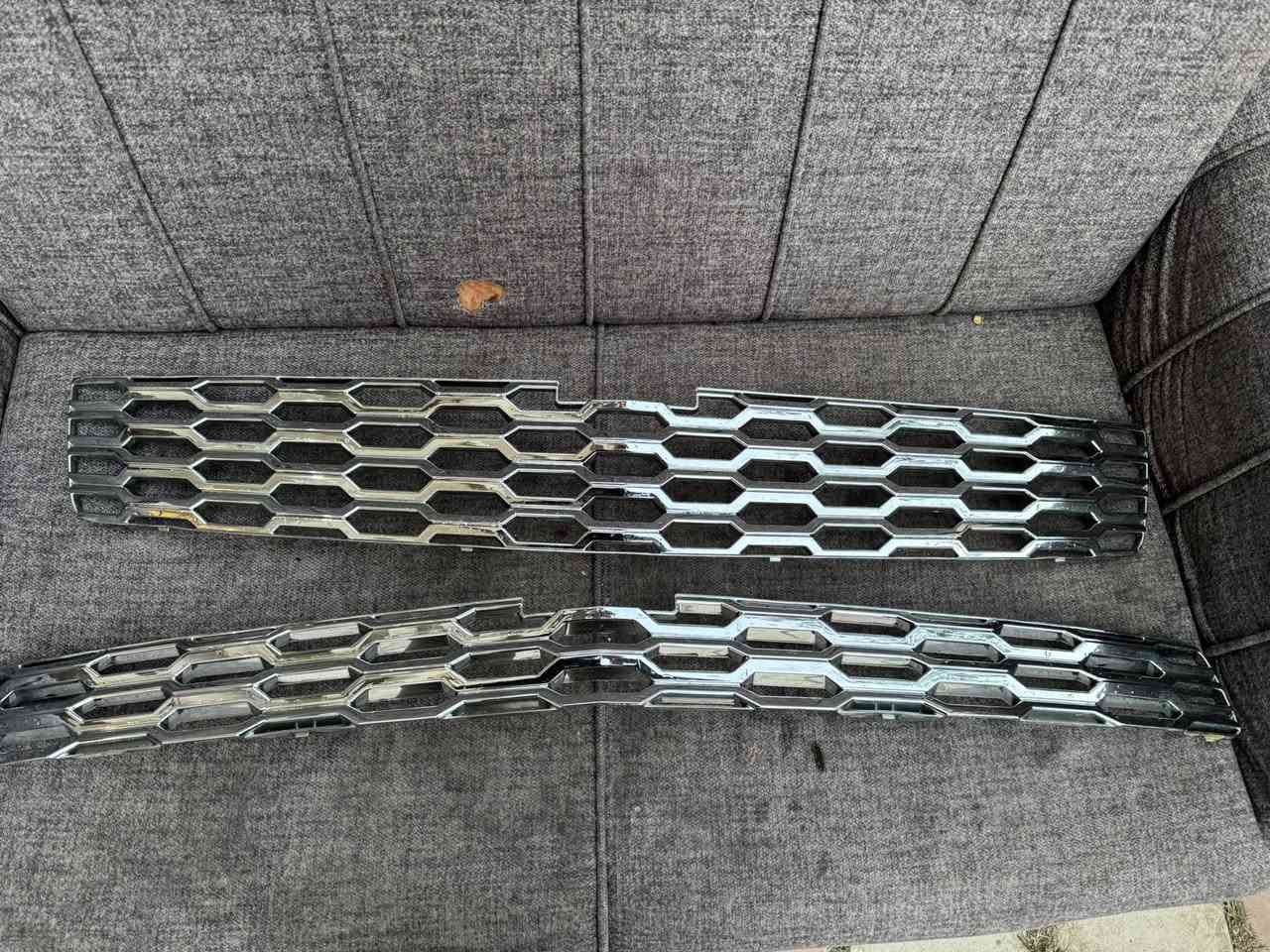 السلام عليكم شباب. عندي نيكل مال تاهو جددددديد شخط مابي مكاني بغداد *********** رايده ب 150 الف يشتغل من موديل 2015 -2018
