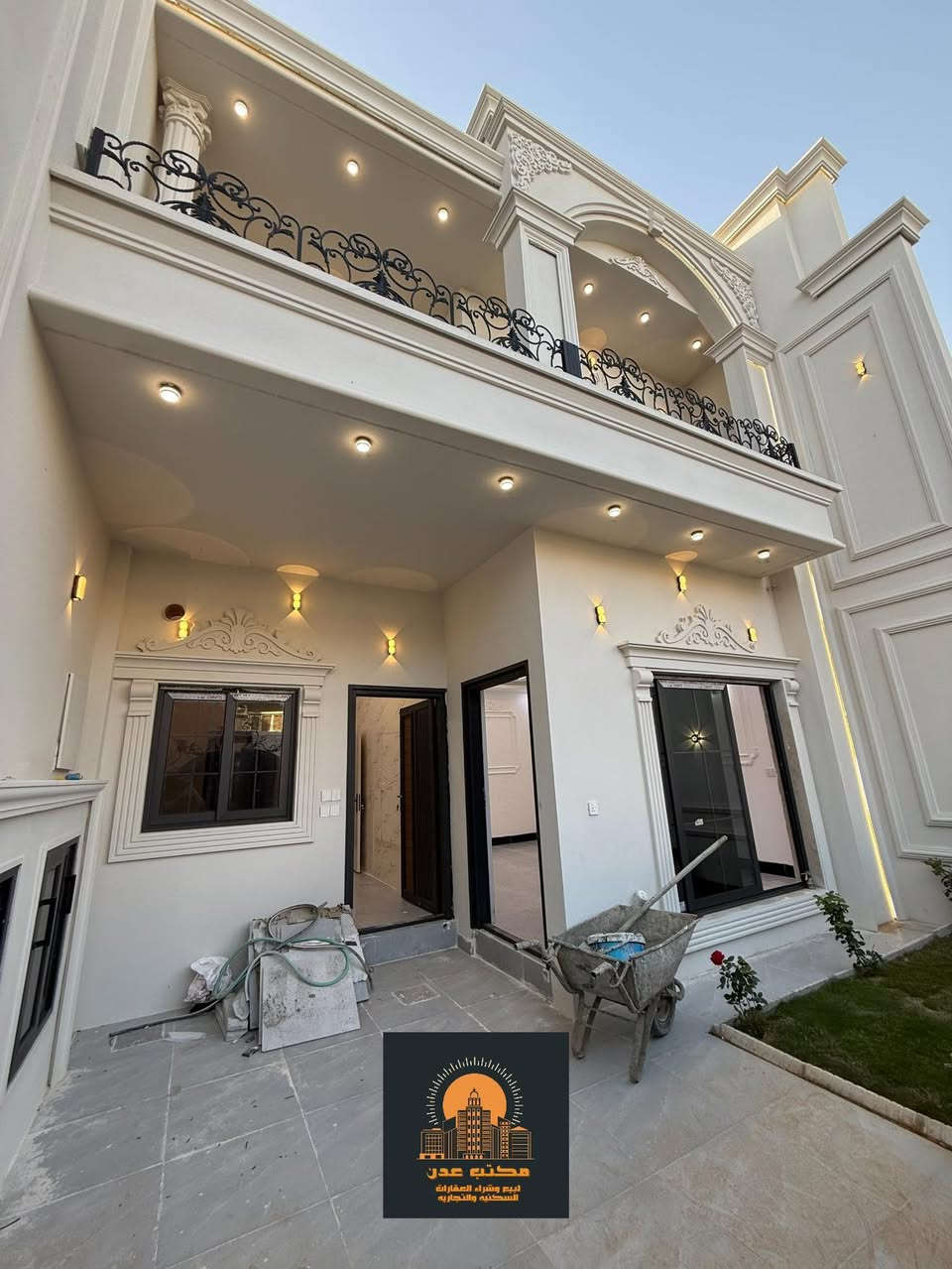 🏠دار صفر بناء حديث
   موقع مميز للبيع
~~~~~~~~~~~
البيت فول فول✔️
نظام دكت سقف مغربي✔️
دبل جام المنيوم✔️
~~~~~~~~~~~
طابو ملك صرف✏️📋
~~~~~~~~~~~
📐المساحه:150 
📐الواجهة :-7.5

~~~~~~~~~~~
📍الموقع : حي المعلمين مقابل جامع الفتح 

~~~~~~~~~~~
💸السعر :علق تم يوصل السعر
~~~~~~~~~~~
يحتوي الطابق الاول على:-
 غرفتين نوم + استقبال + هول + مطبخ حار بارد + الترك + كراج + حديقة 
~~~~~~~~~~~
يحتوي الطابق الثاني على:-
هول +صحيات + 
غرفتين نوم:
~~~~~~~~~~~
~~~~~~~~~~~
للاستفسار اكثر الاتصال على
***********📱
~~~~~~~~~~~
نستقبل جميع العروض 
🏠السكنيه  🏛️التجاريه
مكتب عدن بدايه سايدين عدن مقابل مجمع جوهره
