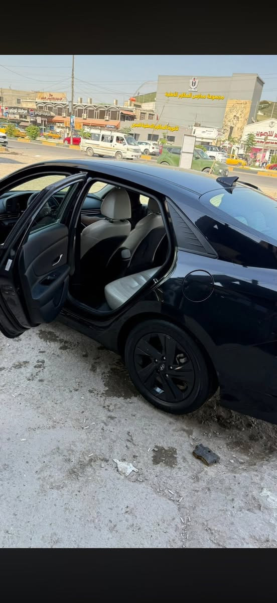 سلام عليكم  النترا موديل ٢٠٢٣ نص فول حادث بنيد وجاملغ البنيد مصلح ومصبوغ نصه والجاملغ طرف بارد  وبيها رصعه بسيطه بالجاملغ الخلفي من امريكا  السعر ١45 وبيها مجال بسيط 
مكانه بغداد الدورة 
***********
