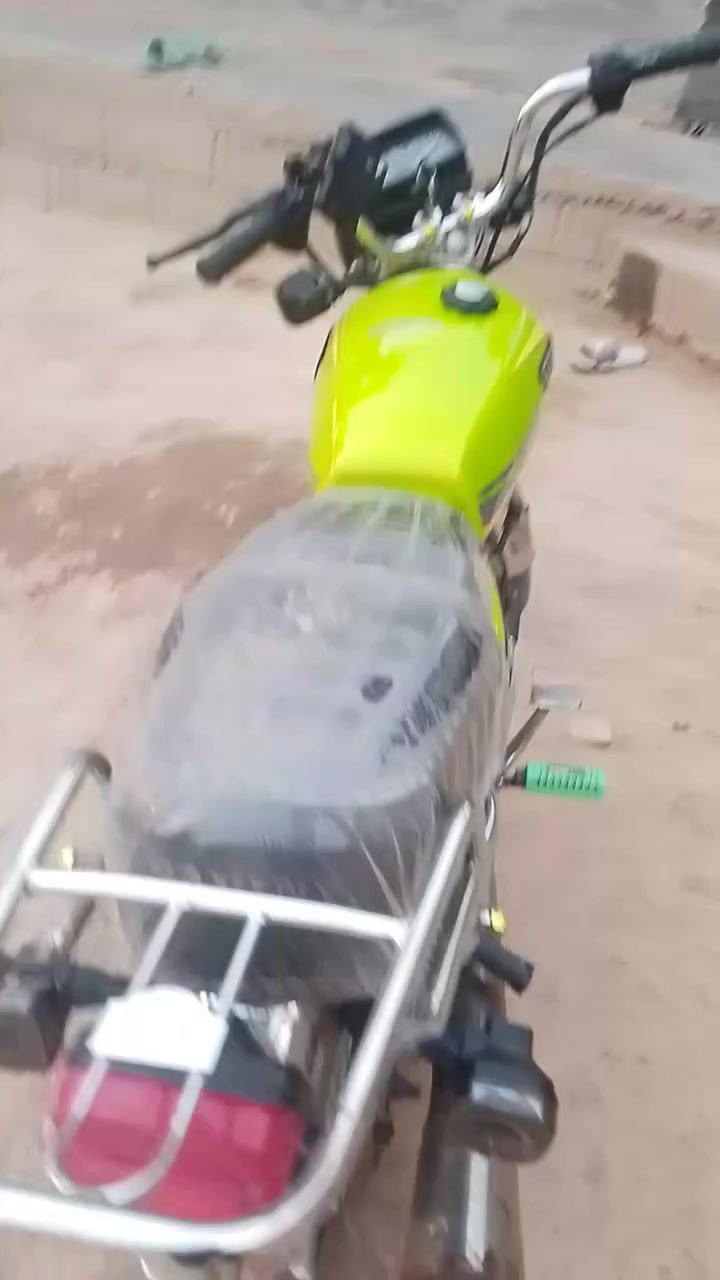 سلام عليكم دراجه يراني موديل 2021 دراجه مفول موصفات نضيفه بكشل بطناش اول وثاني كهربايات كله شغاله سلف بعز البرد دراجه خير من الله ماتصرف عليه شقل وطلع مفتوحه مبدل بيه بس كلجات دراجه كلك بدون وراق رقمي *********** /رايده 500 وبيه مجال حك جيه خابر وبيك خير ودلل
