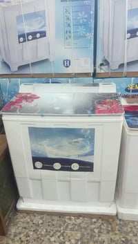 غساله توفرت عدنه من جديد بأنواع مختلفه واصليه        غساله هيتاشي 38 ك...