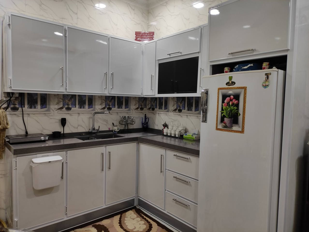 السلام عليكم كاونتر للبيع استعمال قليل المنيوم السطح مرمر طبيعي القياس السنك مترين القطعه الثانيه متر وربع مكانه الحله قرب جسر الهنود للاستفسار ***********
