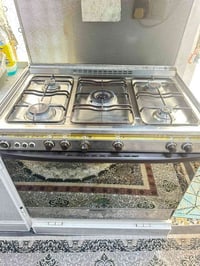 طباخ كريازي • نظيف كلش • قابل تفاوض