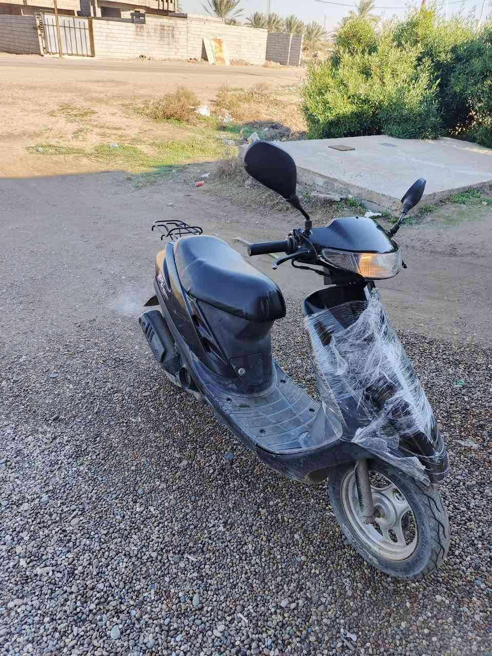 سلام عليكم درجة للبيع نوعه هونداي حلو سلف هندر الدرجة خبط دهن وبانزين ومابيه نقص ومكينه نضيفة السعر 250 وبيه مجال المكان قرب جسر الضلوعية رقم الهاتف ***********
