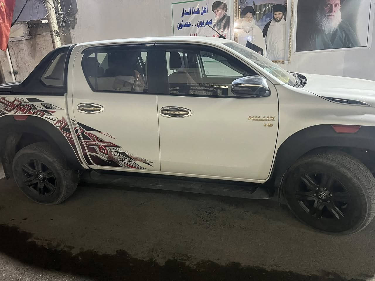 سلام عليكم ورحمة الله وبركاته 
هايلوكس موديل 2023
6سلندر 
السعر 38000وبيها مجال

‭0771 781 7662‬
