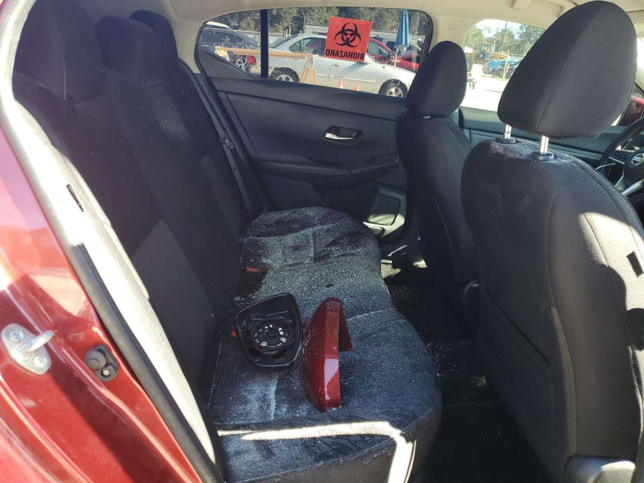 سياره مديل ٢٠٢٣
سنترا وارد امريكي 
سياره جديده 
مكينه ٢٠٠٠ 
اربع بصمات ابواب ورمونت تشغيل 
مرقمه وكامله سنويه مع لوحات 

***********
