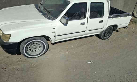 سيارة بيكم كريد ويل موديل 2006 رقم بابل الماني تحويل مباشر بأسمك تخم تاير سمكرة جديدة مصبوغة حزام للجمالية محرك جيد كير جيد
فقط تحتاج الى دوشمة وترتيبات بسيطة 
الرقم للأستفسار ***********
