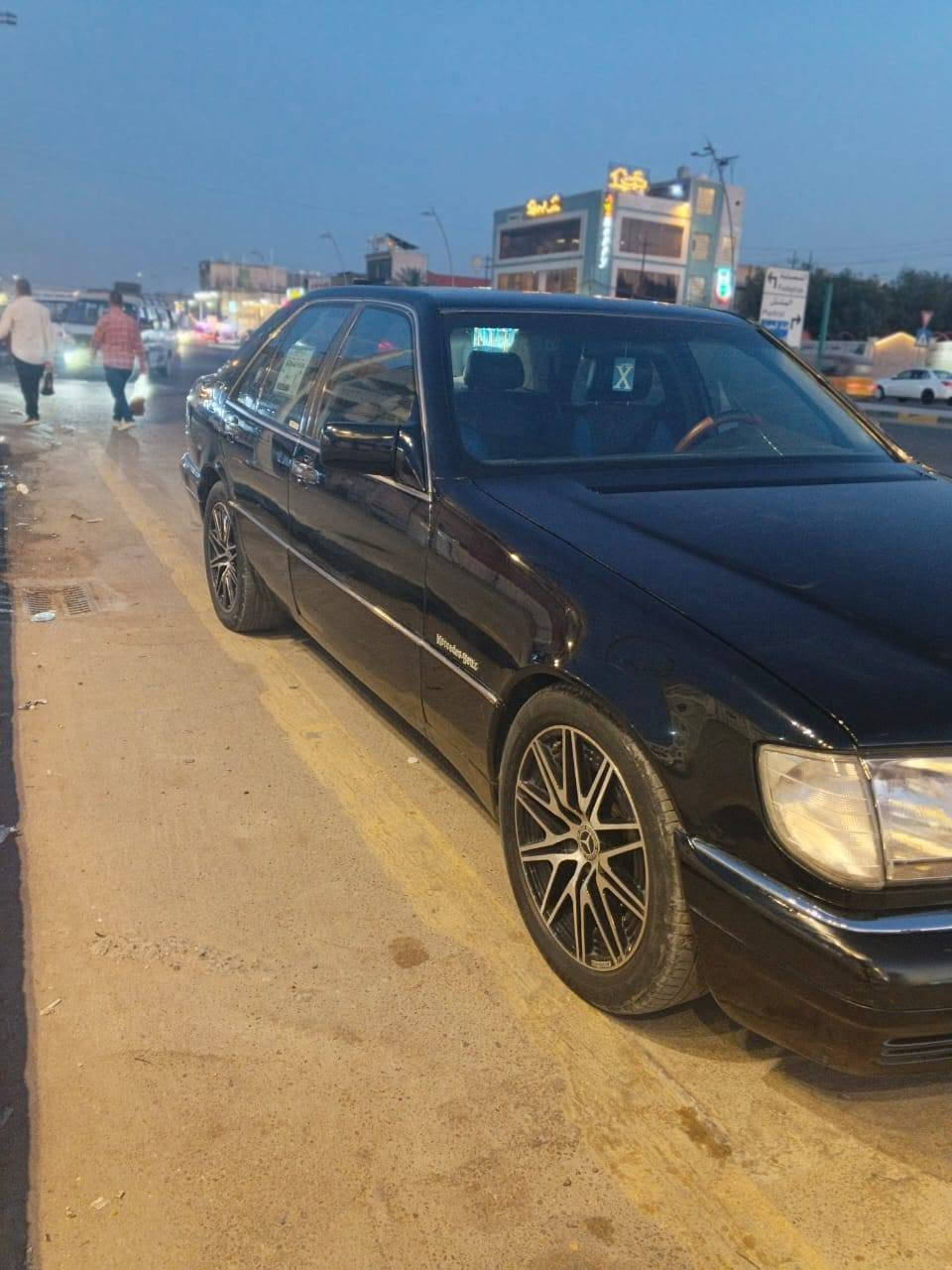 🔥 للبيع مرسيدس شبح 1992 — فخامة الزمن الجميل 🔥

🚘 Mercedes-Benz شبح موديل 1992
✅ محرك بلادي
✅ گير بلادي
❄️ تبريد ثلج
🛠️ حدادية 100%100
💺 كراسي كهربائية
🪞 مرايات كهرباء
🎨 مصبوغة عام بسبب شخوط
📄 سنوية باسمي شخصيًا
🛞 تخم تايرات جديد

السيارة مرتبة ونظيفة جدًا واستخدام محترم
لا تحتاج صرفية وجاهزة للمستخدم
🔥 شبح أصلي بحالة تفتح النفس

💵 السعر مناسب للسيارة وحالتها
📞 للجادين اتصال *********** بغداد, العراق
