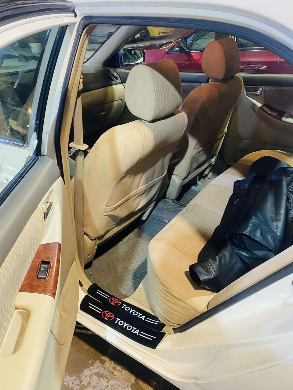 آللهم صل على محمد وآل محمد شلونكم شباب كورولا 2006 ماشية 162 الف مصبوغه حزام رقم جديد سنوية 2030 هزه جديدة بأسمي اني شخصيآ ثاني يوم اداورلك رقم بابل ورقمها كلش حلو  ضربتها من جهه الراكب  مو قوية الجاملغ يعني تبريد مكينة گير كلهن فوول والحمد لله كاميرا شاشة محرك 1800 مكاني حلة مركز المدينه 
سعر 87


**إذا كنت صاحب هذا الإعلان وتريد حذفه لأي سبب، رجاءا أرسل رسالة إلى الدعم الفني**