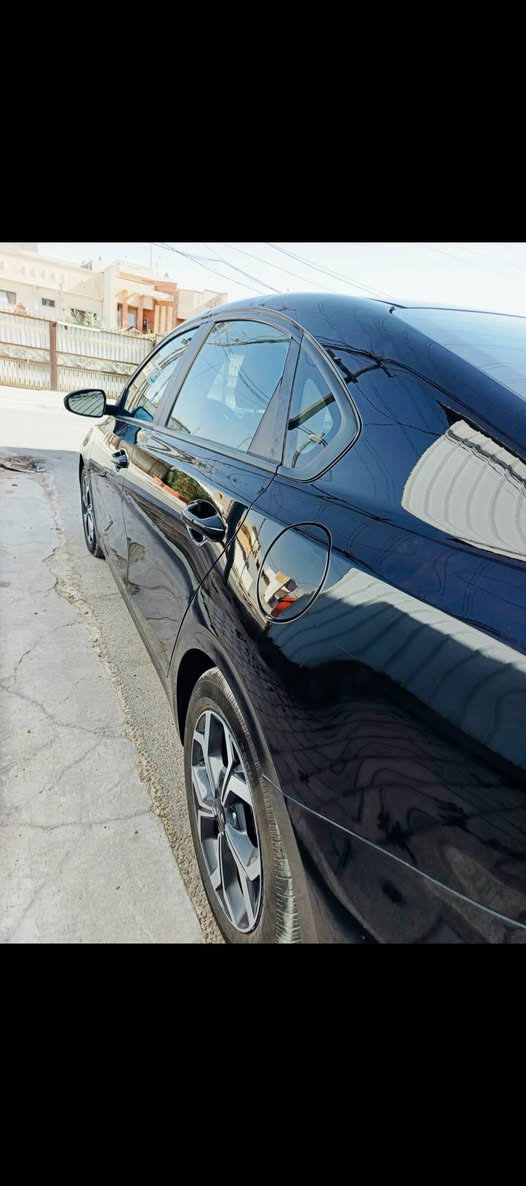 فورتي 2019 نص فول
حادثها باب وجاملغ عكس السايق خلفي والجاملغ الامامي سرقة 
السيارة ليبل واحد مابيها اي قطعة مبدلة والسونار موجود ماشية 80 الف ميل وقابل للزيادة 
محرك 200 دوش ( المرغوب) تگدر تحوله غاز 
گير cvt مكبر البراد مالته 
السيارة عليها نانو سيراميك 6 طبقات ضمان 4 سنوات وكل 6 اشهر ادامة مجاناً ( بوليش مع نانو سيراميك مع غسل السيارة) 
السيارة بيها ملاحظات بسيطة 

تفاصيل ***********
مكاني بغداد
