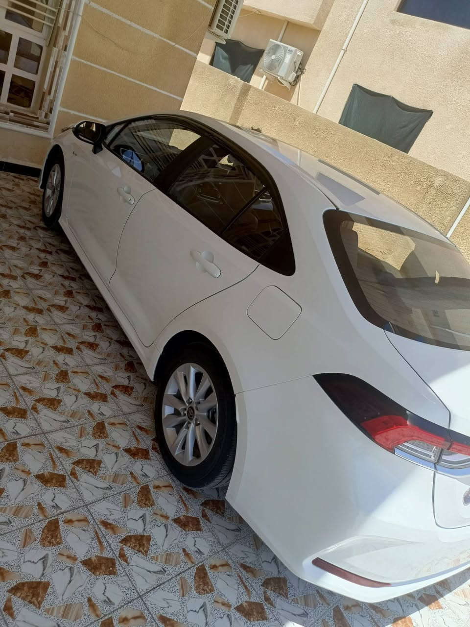 سلام عليكم 
كورلا موديل 2024 هايبر خليجي مكفوله 
رقم بغداد الدولي 
محرك 1800
ماشيه 44
سياره حلوه وجديده 
فول مواصفات 
بصمه تحكم ستيرن اشاير بلمري لد امامي 
شاشه كامره 
سياره جديده سبير مانازل 
سعر 148
مكان الانبار الكرمه 
***********
***********
سونار وي صور
