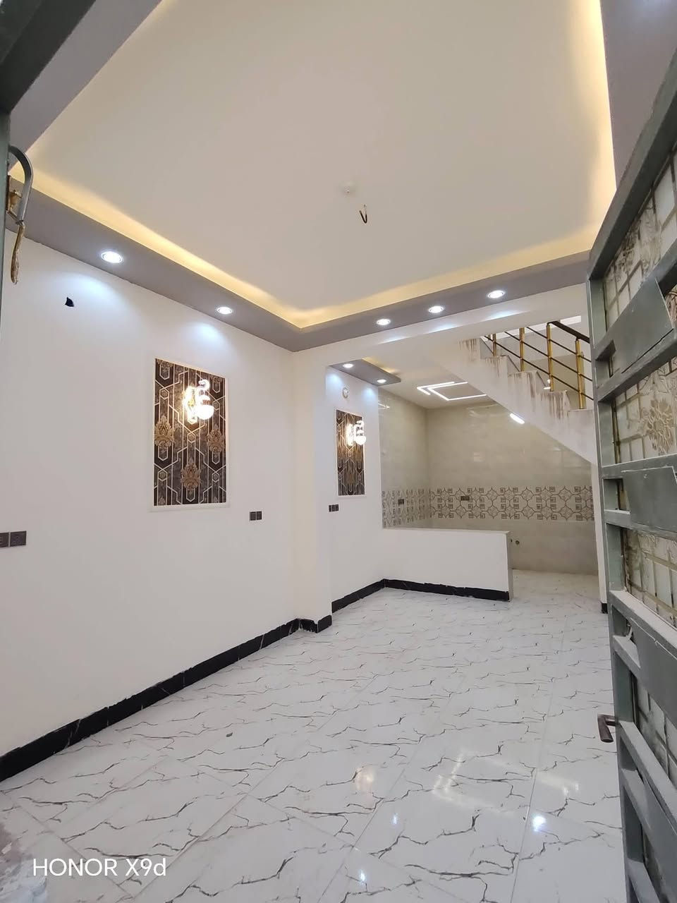 السعر 65 مليون 
فــرصــــة العــمـر .. لأمتــلاك  بيت 50م  في كربلاء  ⚜️ الحولي 100م (حي الاخلاص ) قرب سفارة التركية مقابل قاعه سوافنه مشروع سكني متكاملة  حياة افضل لعائلتك حيث المواقع المميزة القريبة منه كل مرفقات الحياةحيث الخدمات المميزة
 جميع الشوارع الرئيسية والفرعية
نظام الأدامة المستمرة اسواق .✨افران صمون .✨مخبز .✨صيدلية .✨الماء الكهرباء 
التبليطمولد
.للاستفسار تصال
***********
