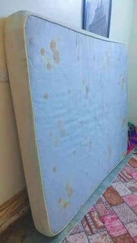 جرابي زائد دوشك للبيع للاستفسار هذا الرقم بواتساب 07705057764