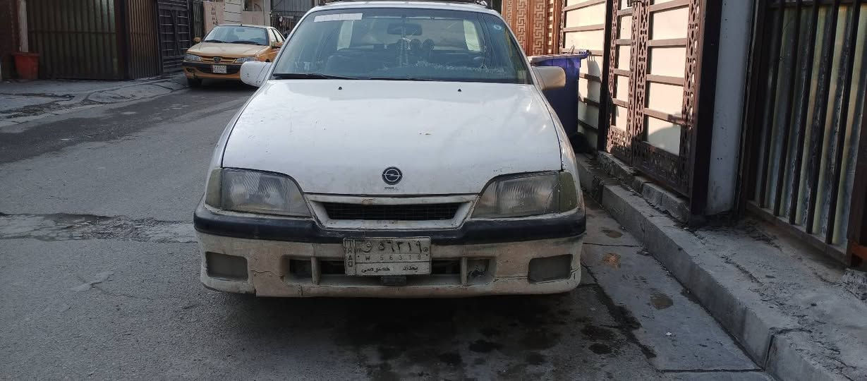 تفاصيل داخل الصوره
