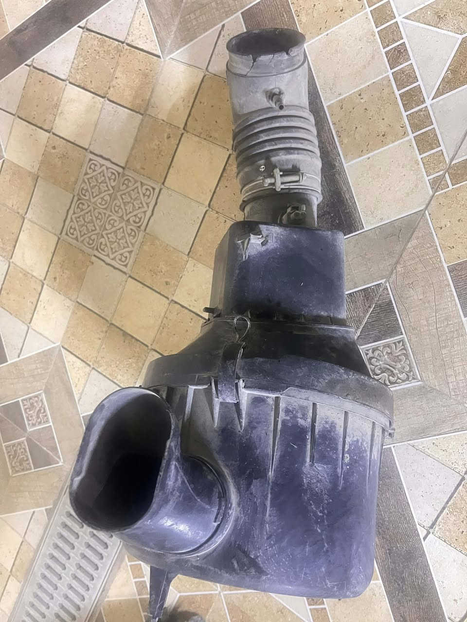 السلام عليكم غراض بطه للبيع او مراوس  بغراض مثلا بنيد  مال متصل  وقبق جنطه.  او دشبول خلفي واي غراض مراوس عادي حسب الحاجه 
دشبول كامل عينه والسمجه والمسجل والصاجيه والجكمجه  محتاج ترميم طبعا سعره ٢٥٠ 
دكم جام تخم مع ماطور سعرهم ٧٥  
شوته سعرها ٢٥ 
مروحه ١٠ 
قبق استيرن ٣ قطع نقص قطعه سعره ١٠  
سبايد سعره ٢٥ 
 التواصل عادي الخاص مفتوح


**إذا كنت صاحب هذا الإعلان وتريد حذفه لأي سبب، رجاءا أرسل رسالة إلى الدعم الفني**