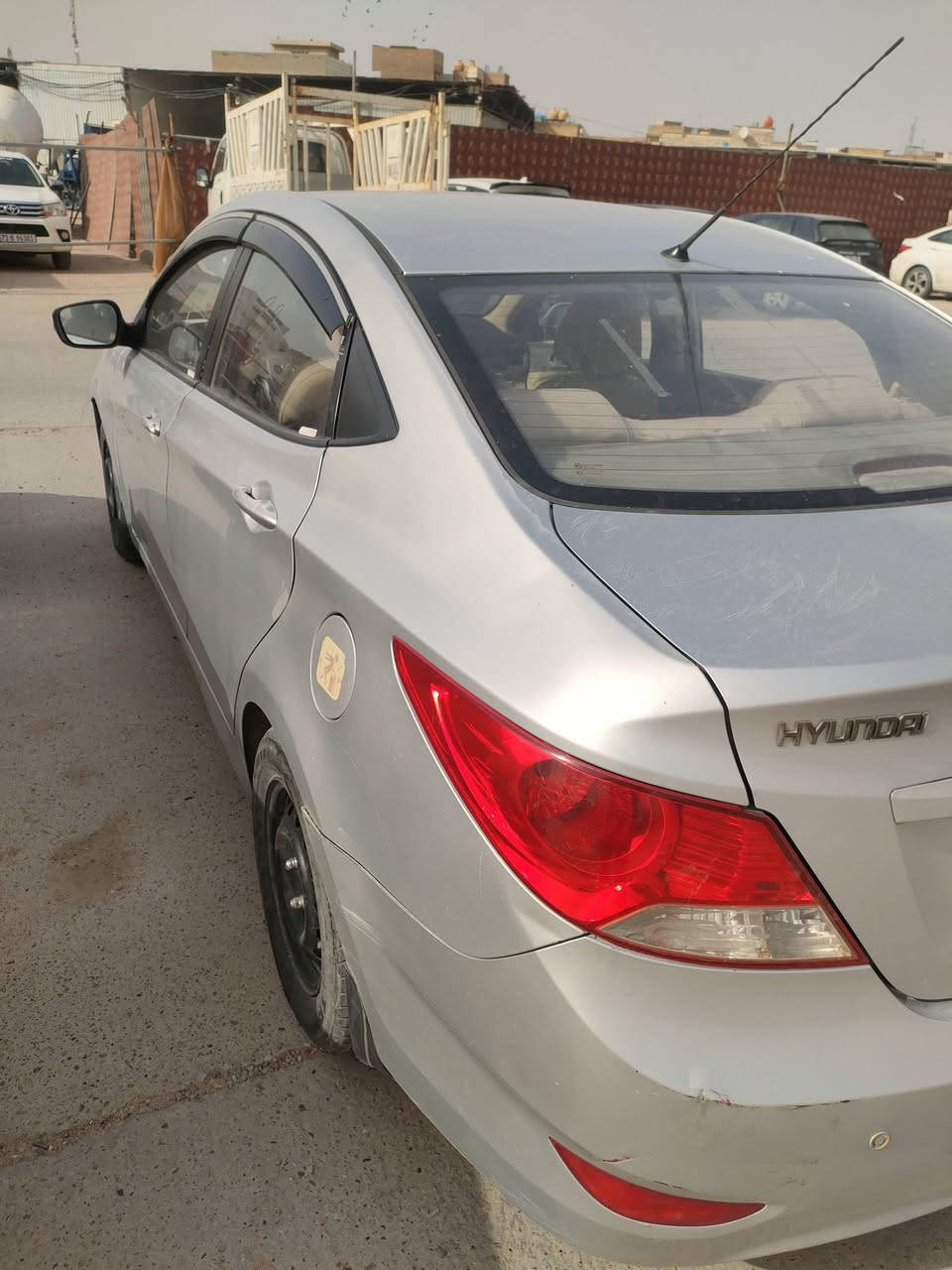 سلام عليكم 
اكسنت مديل 13 جاهزه من كلشي تبريد حداديه تخم تاير ماعايزه شي محرك 1600 سعر 90 بيه مجال تصال واتساب
***********  مكان بغداد الحريه .. كاظميه
