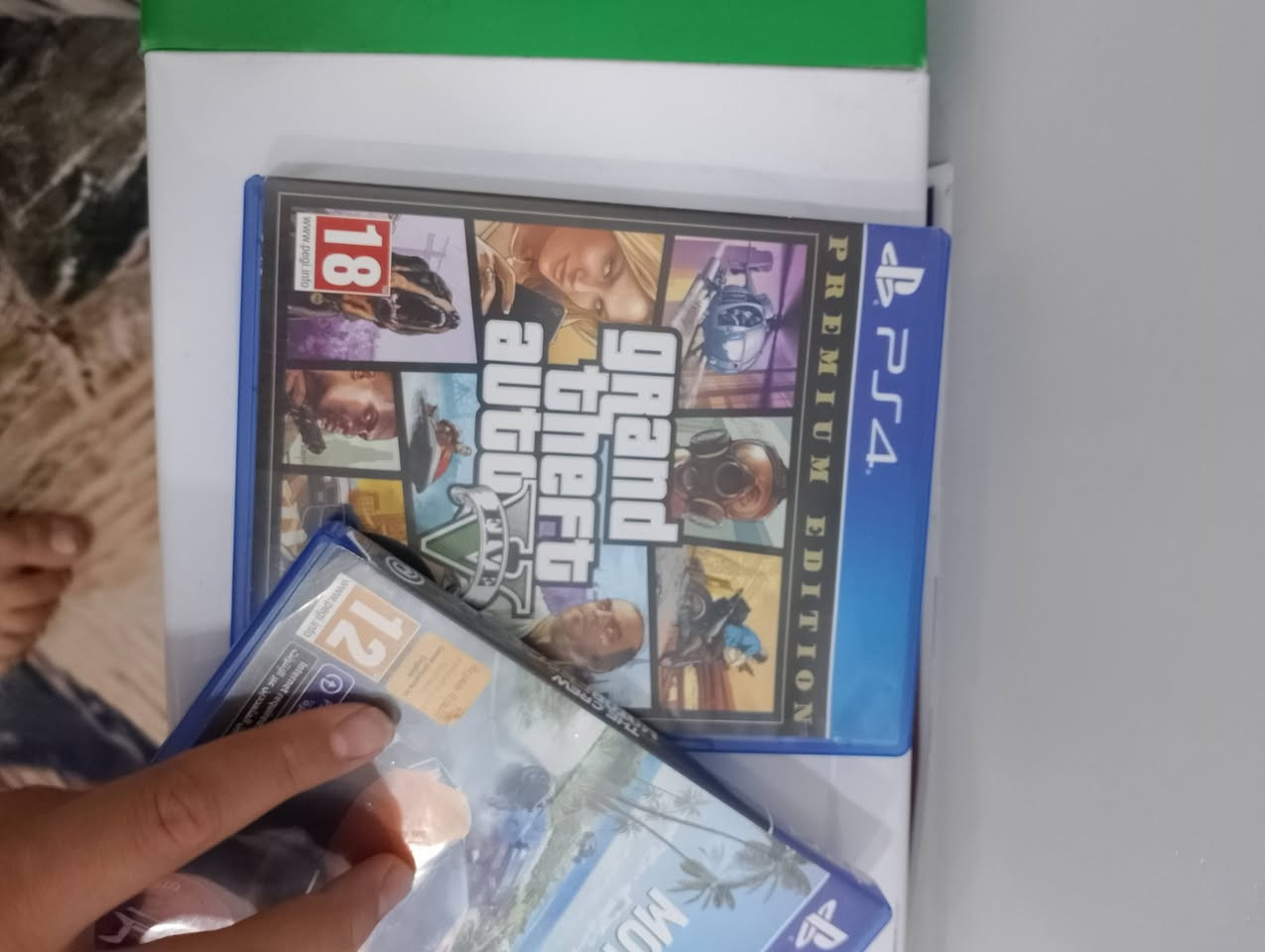 للبيع او المراوس المكان نجف مجمع ابو تراب
أولا بيس 2018قرص نضافه 80ب الميه شغال عالضمان 
ثانيا ذاكرو موتر فيست عربي نضافه 💯 بالميه 
ثالثا جي تي اي نضافه 💯 بالميه 
رابعا call of dyti wwll الحرب العالمية الثانية نضيفه 💯 بالميه الرقم ***********واتساب فقط
