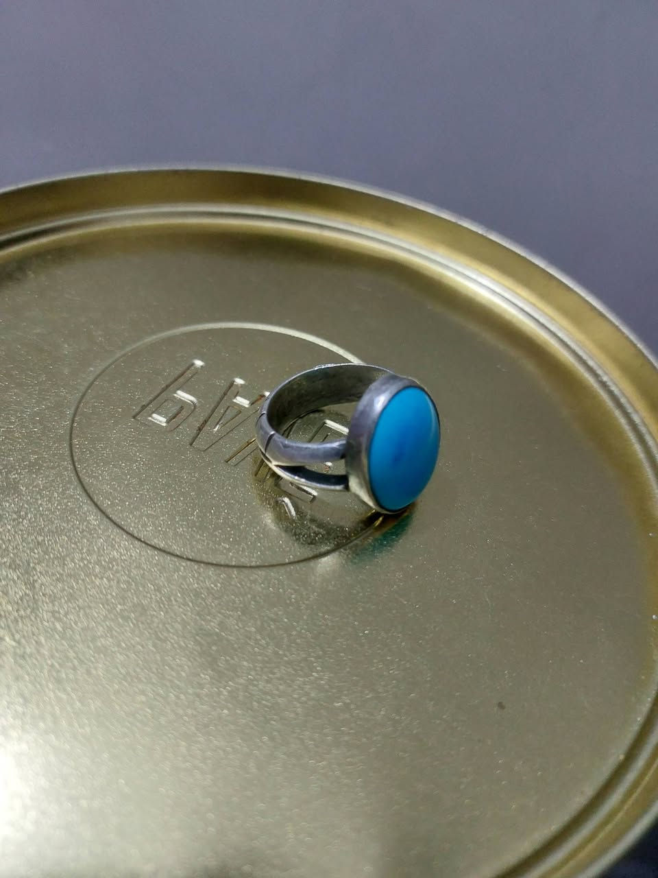 سلام عليكم خاتم البيع سعر ٤٥ مكان مدينة الصدر رقم ***********
