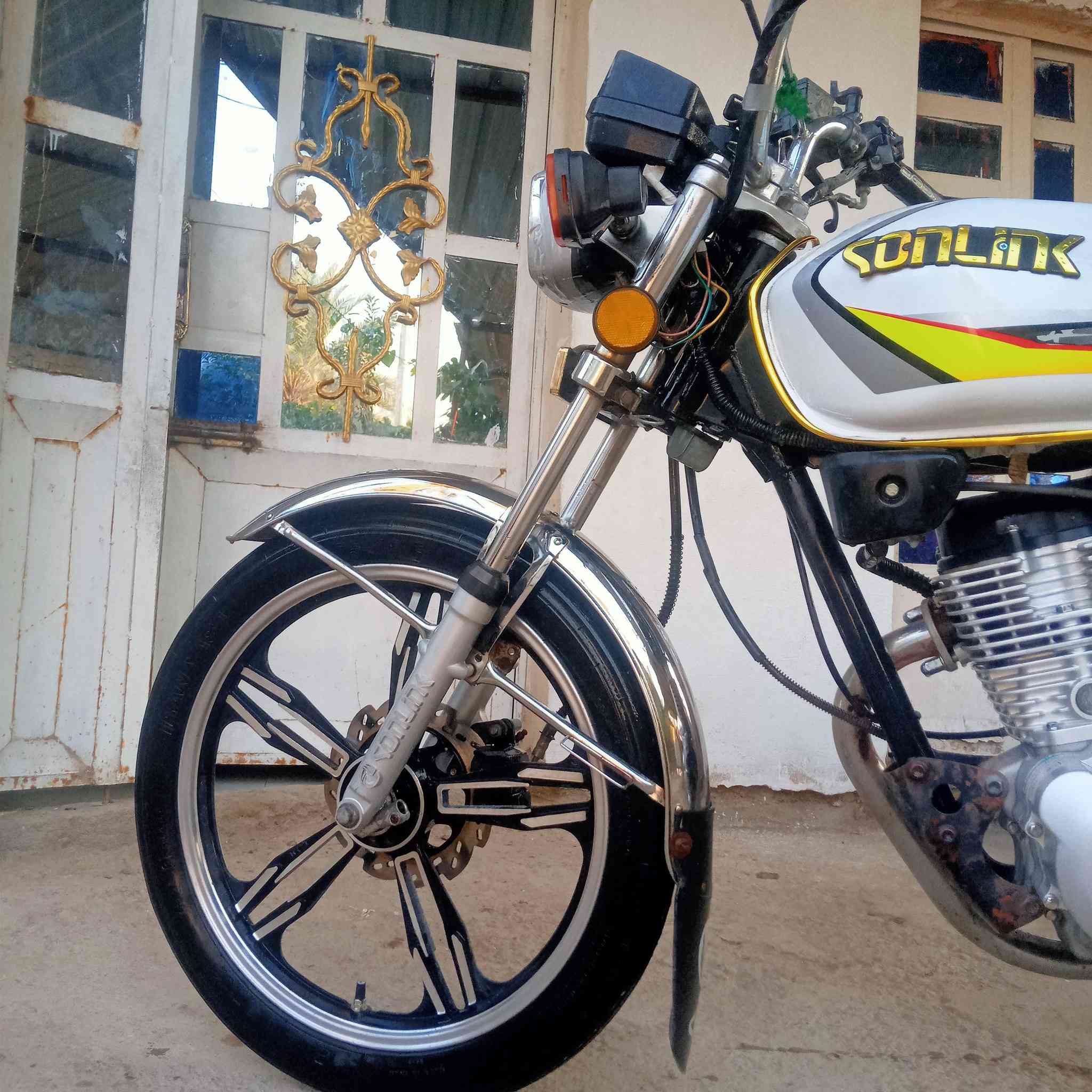 سلام عليكم دراجه للبيع موديل 20 بيهه صوت بلكرام شفت 
اوراق السعر 400وبيهه مجال ***********
