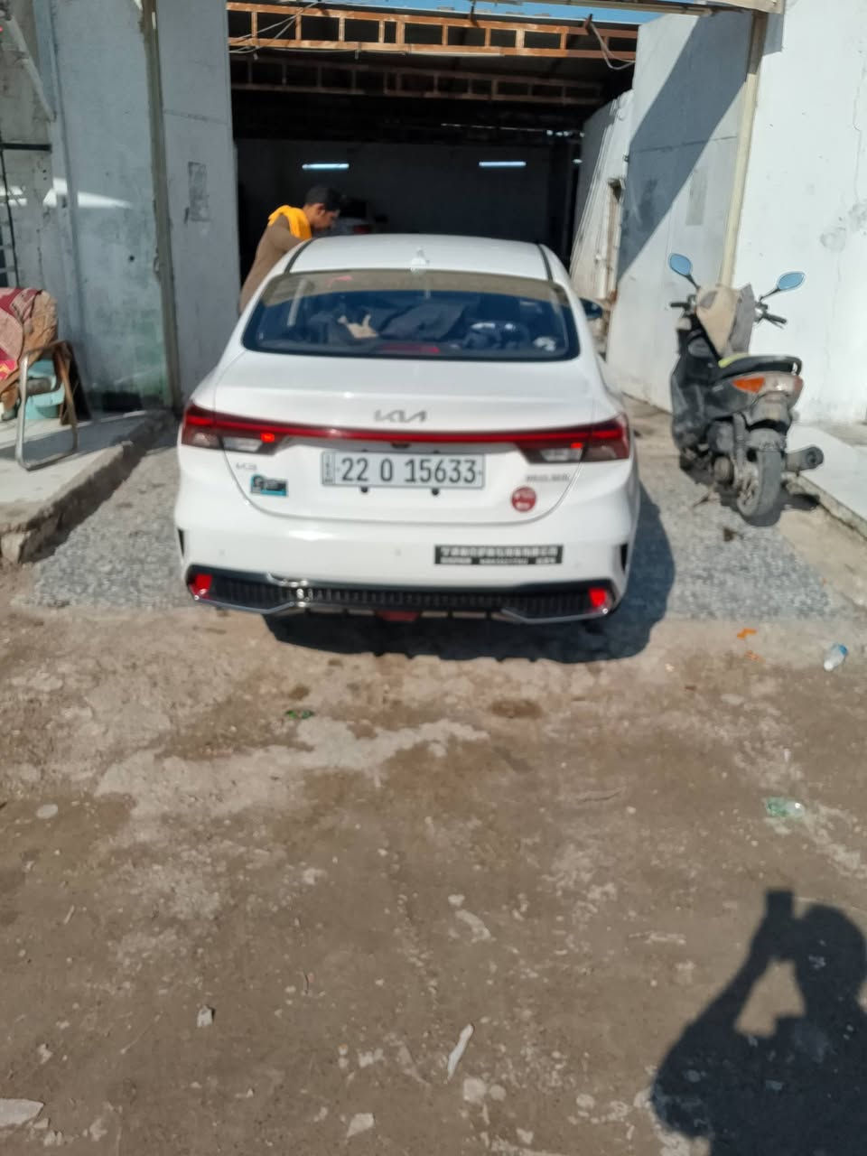 السلام عليكم
K3 مديل 2025 ماشيه 25 الف 

سياره جديده بيها شخط بالبنيد فقط 
سعر 152 وبيها مجال قليل 

***********
