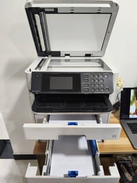 للبيع طابعة ايبسون 579R جديدة مستخدمة شي قليل  07715388085