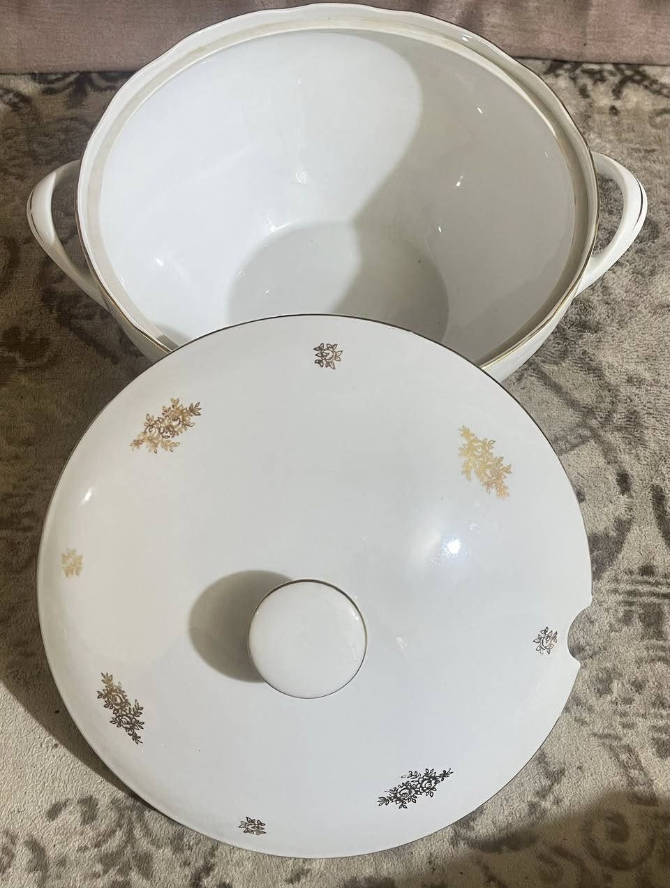 سلطانيه مذهبه عملاقه مختومه چيكي غير مستخدمه من اربعينيات القرن الماضي استيراد السوق الحره قياس القطر ٣٣ سم والعمق ٢٠ سم السعر خاص لطفاً يوجد توصيل لكل محافظاتنا الحبيبه


**إذا كنت صاحب هذا الإعلان وتريد حذفه لأي سبب، رجاءا أرسل رسالة إلى الدعم الفني**