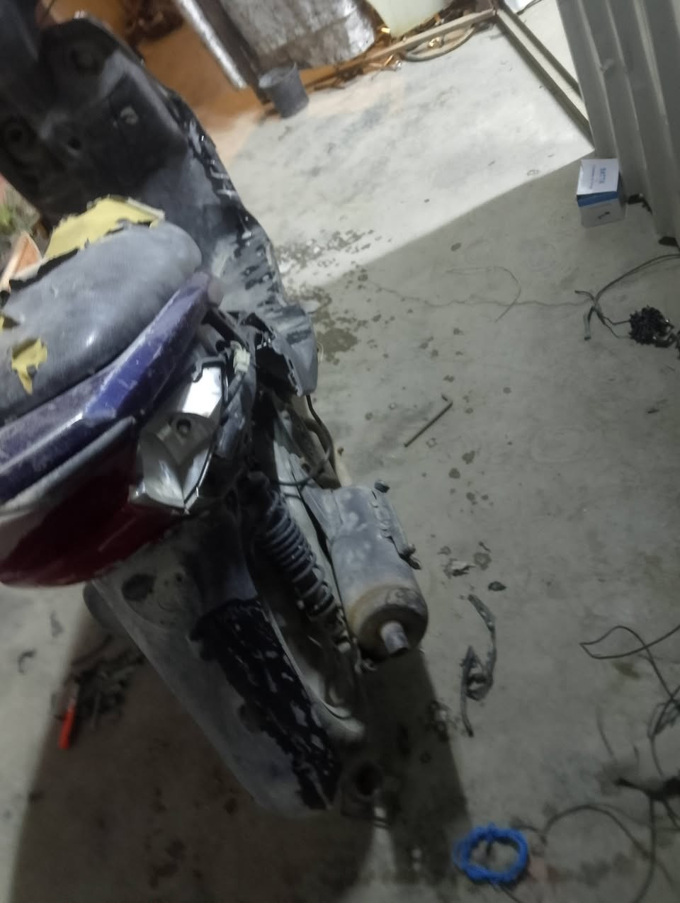 دراجه سكنس نثية 140 للبيع طافية ابيع كوم حديد للشراي يتصل ع الرقم ***********
