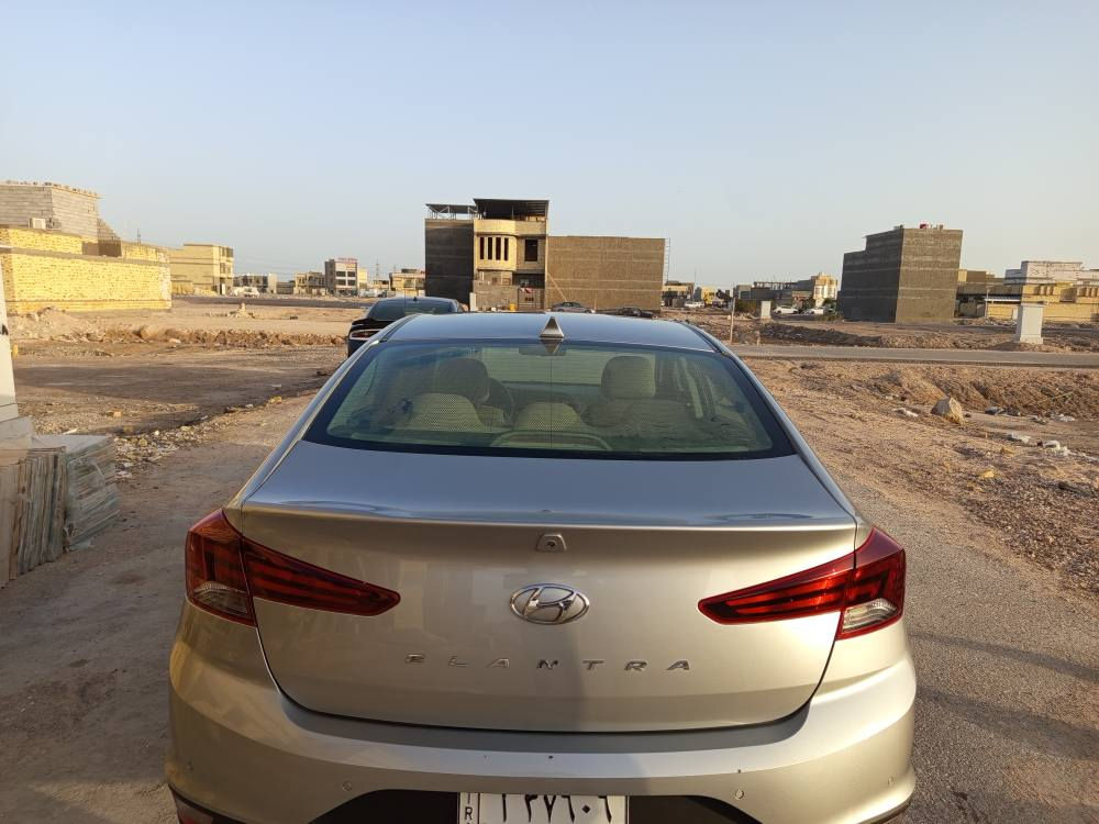 السلام عليكم النترا موديل 20 للبيع سياره حادثها موجود بالصور  حادثها سطحي جاملغ وبيبان وهاي الغماره بيها شخوط موضحه بالصوره والباقي مقفوله كفاله الغود شواصي اي ضربه مقفوله ا كير مكينه حداده سياره معوقين وراعيها موجود وكاله حاضر واي استفسار انا خادم هذا رقمه سياره رقمها بصره ومكاني بصره *********** البصرة, العراق
