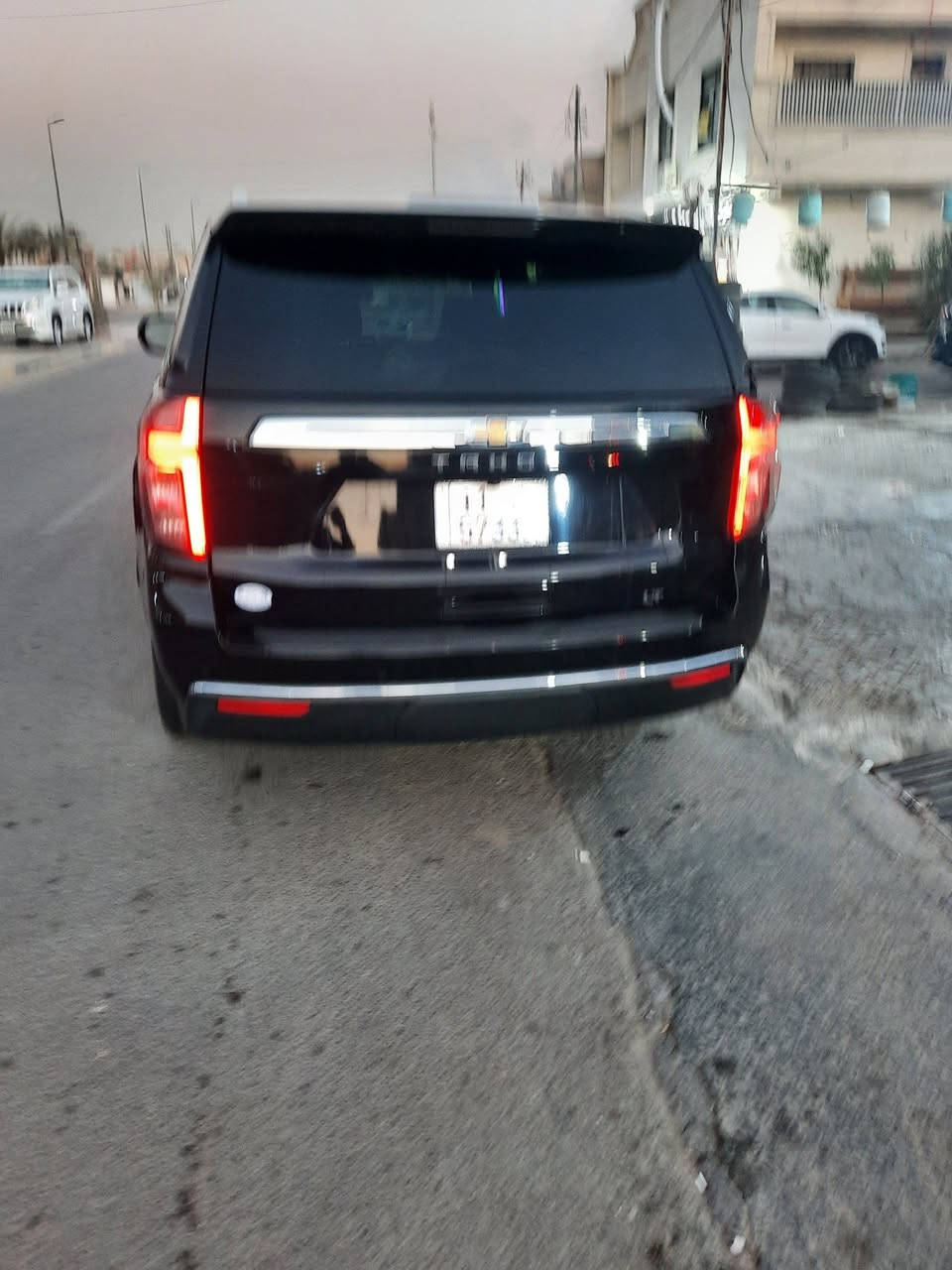 السلام عليكم...
تاهو ٢٤ لون اسود LT وارد امريكي 4 ويل داخلة على كتاب الشهداء  ماشية ٦٩ وقابل للزيادة حادثة موضح بالصورة فقط بابين ومبدلهن اصليات جدد .. ورصعة موجودة بالبنيد ... مكان السيارة بغداد ... السعر 480$ 
الاتصال *********** ... غير متواجد على الفيس ...
