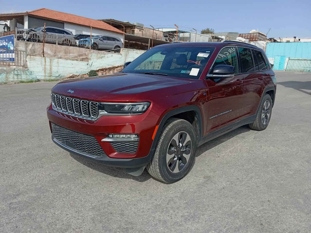 الى اصحاب كتب الشهداء جيب كراند شيروكي هايبرد بلكن 2024 فول موصفات بنروما جلد فور ويل السيارة حاليا موجودة في عمان المنطقة الحرة
السعر 260 ورقة 
للاستفسار الاتصال على الرقم ***********
