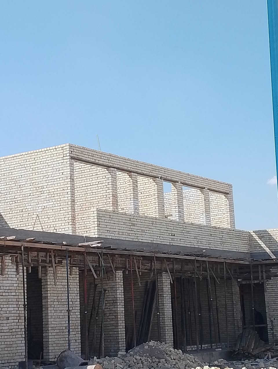 خلفه بناء متفرق حالين شغل درجة أولى والتزام ***********
