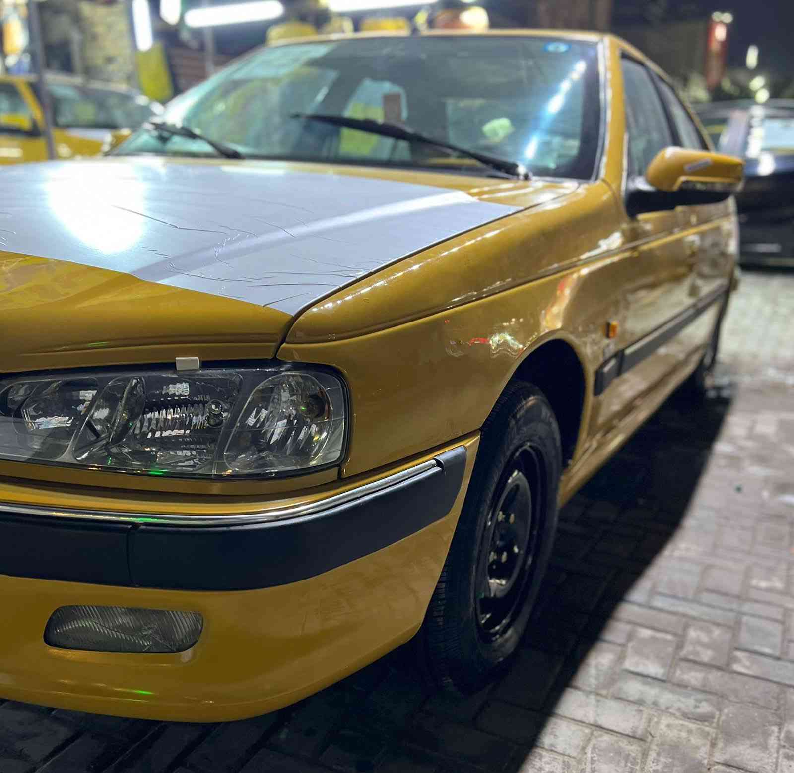 سلام عليكم بارص 15 كير مكينه كفاله تخم تاير جديد صدر امامي خلفي جديد غرفه مدوشمه تبريد ثلج تتفئه شغاله سياره جاهزه بيها تعمير هلالت خلفيه فقط ولباقي كفاله لا ضربه ولا صبغ تحويل ثاني يوم مصفره من كلشي مكاني بغداد البياع ***********
