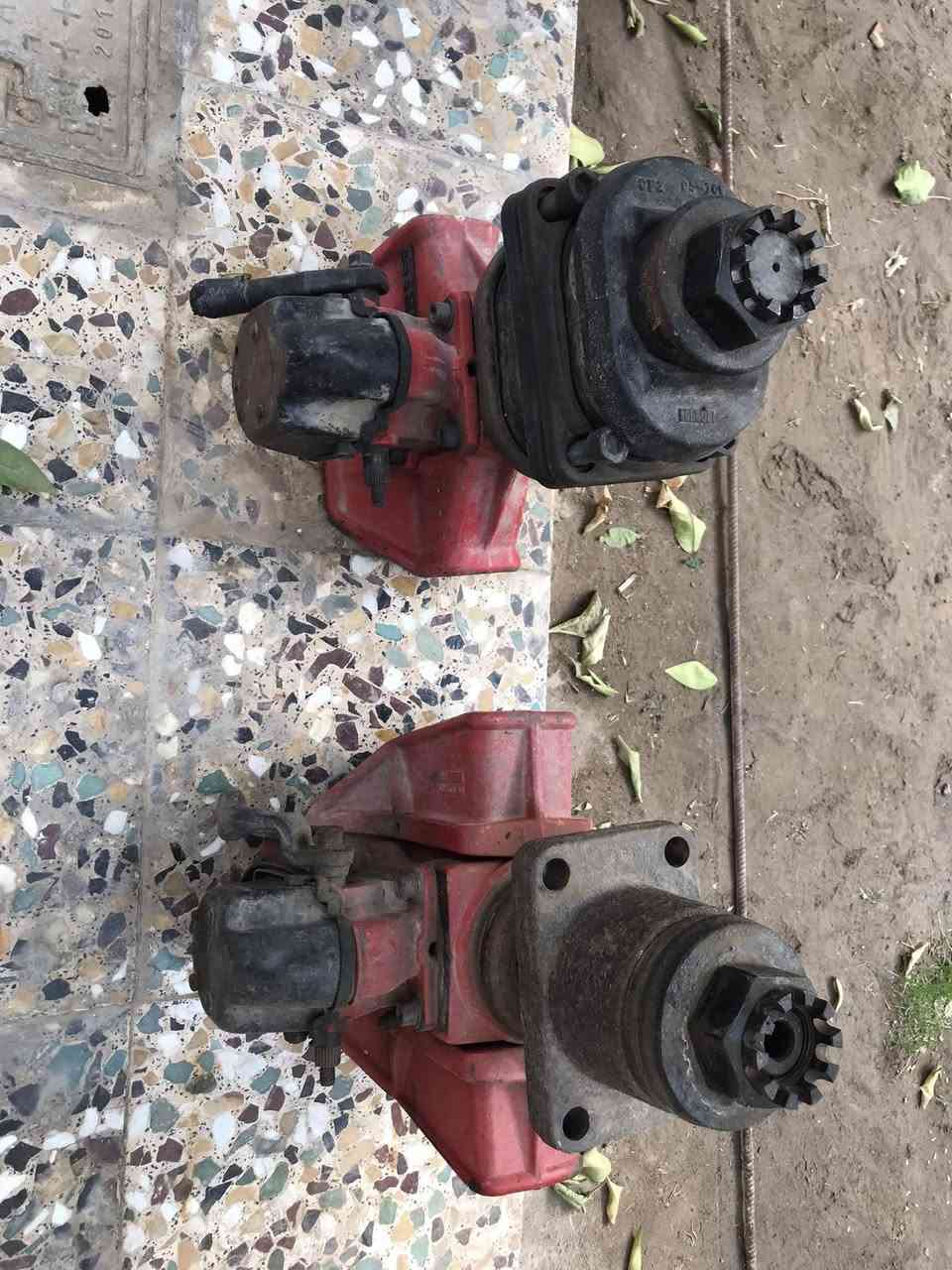 سلام عليكم
للبيع هوكات جدد 

واحد حجم 52 سعره ورقتين ونص 

وثاني حجم48 سعره ورقتين 

عنوان فلوجة 

‭0783 105 6423‬
