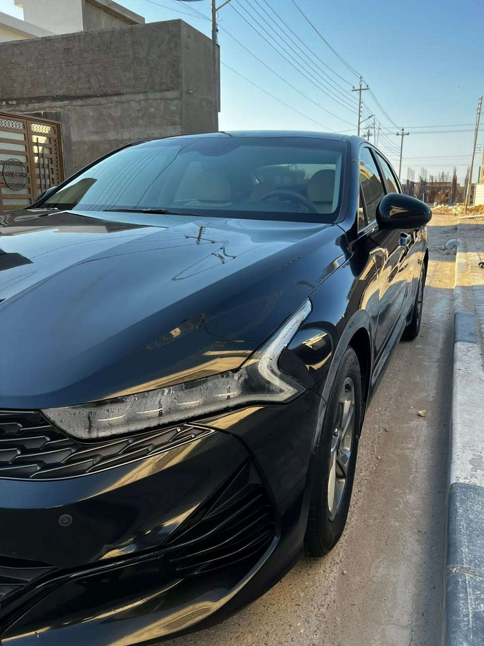 السلام عليكم ورحمة اللّٰه
كي فايف معوقين موديل 21 للبيع وارد أمريكي حادثها بنيد وجاملغ الامامي 
بدون شاصي 
والحادث الحوض الخلفي جدا بسيط اثر ضربه خفيفه
محرك ١٦٠٠ تيربو
تحديد مسار
كاميرا دوارة
-سايد بريك دكمه
-تنبيه الاصطدام الخلفي والامامي
-حساسات جانبية
-شاشة كبيرة
-شاحن وايرليس
-كشنات جلد
-كروز مثبت سرعة
-مانع انزلاق
-حساس اطارات
-كير دبل كلج ٨ نمر AT
تخم تاير جديد
السياره اي نقص مابيه جاهزه من كلشي 
السعر 145 وبيه مجال
العنوان البصره المعقل
رقم الهاتف ***********
