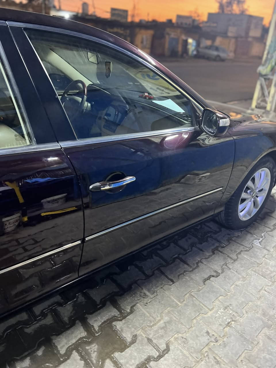 ‏السلام عليكم ورحمة الله وبركاته ازيرا 2007 خليجي 
كير محرك￼ مكفولات ￼
‏شاشة كاميرا خلفية
‏ تحكم ستيرن 
‏مثبت سرعة
‏تحكم خلفي
‏كشنات جلد
‏ كشنات كهربائية
‏المرايات شفط
‏سلايت
‏ لايت زنون أصلي 
‏تبريدها المنظومة كلها جديدة يعني ثلج 
‏تدفئة ￼شغالة 
￼ الحدادية أمامية وخلفية جديد 
‏تايرات جدد 
‏السيارة بيها أربع قطع صبغ أثر جراد و شخط صبغ بالفرن درجة أولى ￼ أبيها ضربة جهة اليمنى على كد شبر يعني ما واصل الداخل السيارة حلوة وجاهز من كل النواحي 
‏والباقي على شوف العين 
‏رقمها بصره باسمي 
‏رقمها جديد 
‏رقم الهاتف ***********
‏العنوان بصره  5 ميل شارع البيضاني
‏سعر المطلوب 100 وبيها مجال قليل وحياكم الله ￼￼
