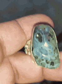 فضة ٩٢٥ • حجر خام • وجه جنيه