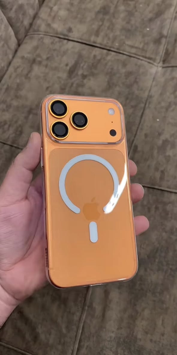 سلام عليكم ايفون 17 برو ماكس ذاكرة 256 بطارية 100 جهاز مستخدم اقل الشهر بعده بالضمان سنة للبيع واتس ***********
